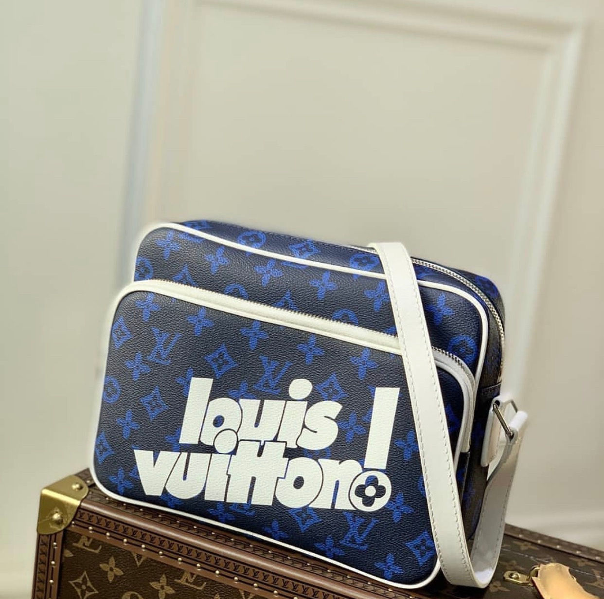 LV Laptop Satchel FW21/22
