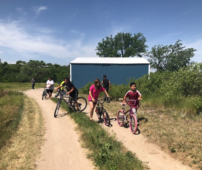 08kidsbikesbarn.jpg