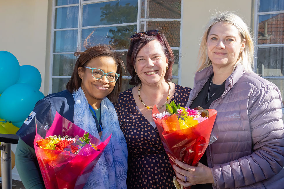 On Image: (From left) Dr Elmarie Mathews-Walton, Estelle Ellis and Dr Johan Vermeulen. IMAGES BY: Leon Hugo