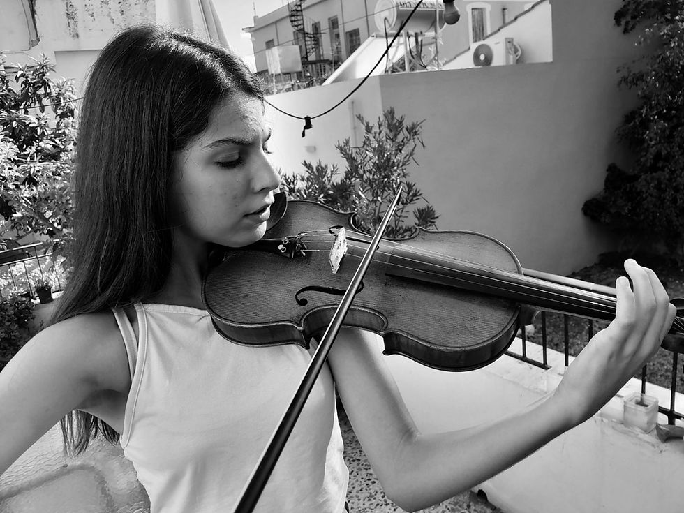 Myrsini Paizi, young talented violinist