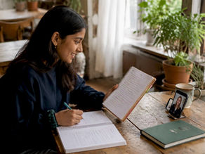 Student receiving essay advice from award-winning writer