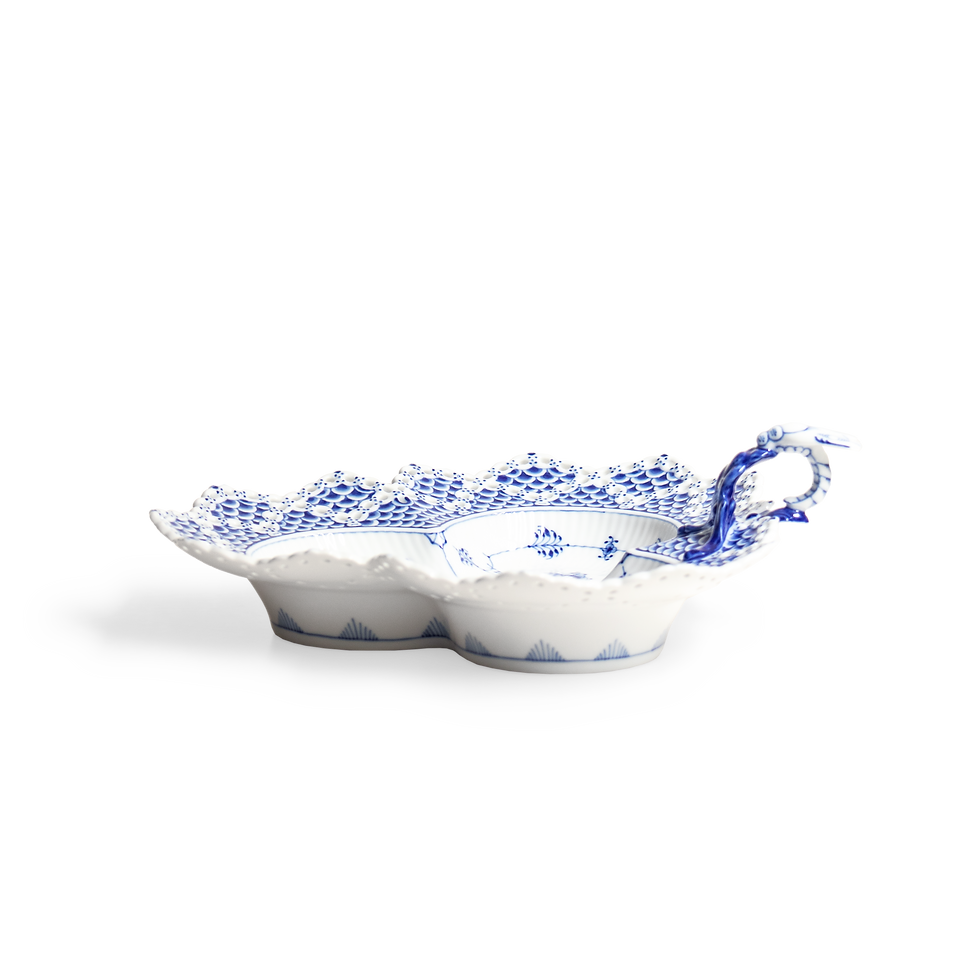 Thumbnail: Blue Fluted Full Lace Assiette 25cm