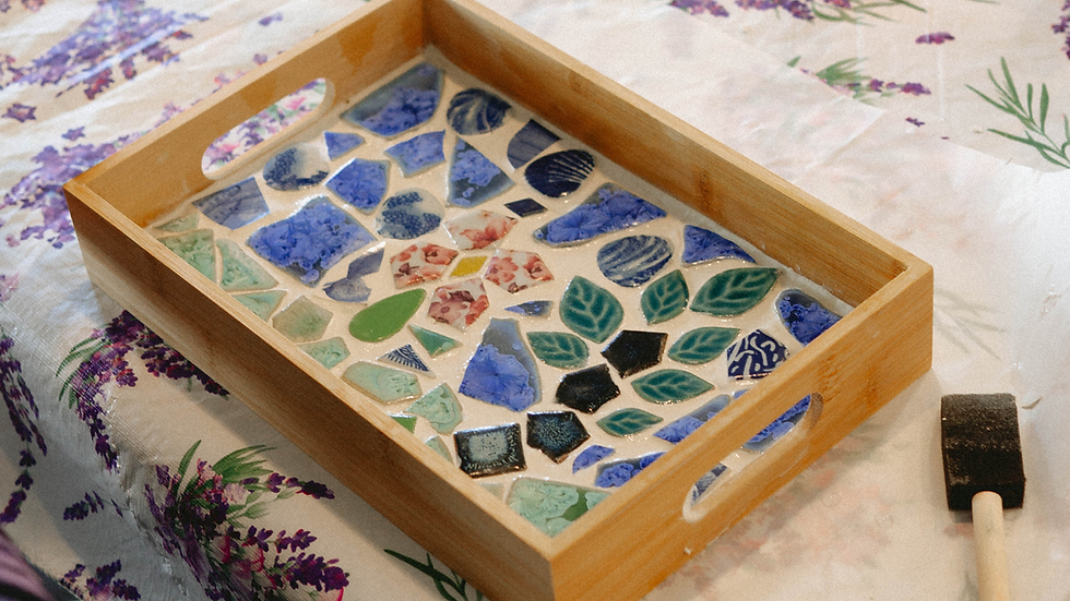 Plateau décoratif en mosaïques - Marie Lessard