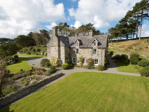 A Romantic Getaway in North Wales: Llanfendigaid Estate, Snowdionia