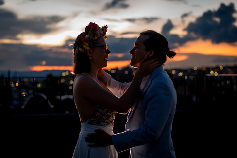Bride and groom photoshoot at sunset at Instituto Allende in San Miguel de Allende
