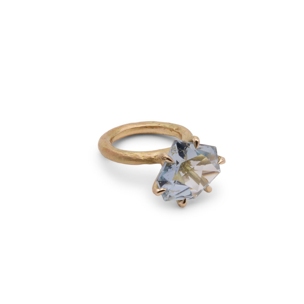 Miniaturbild: Ring "Century" mit Topas Natur