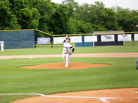 Cougars Get the Win on a Great Pitching Performance