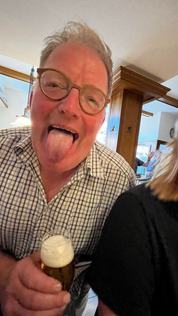 080-Fruehschoppen-_DHermes