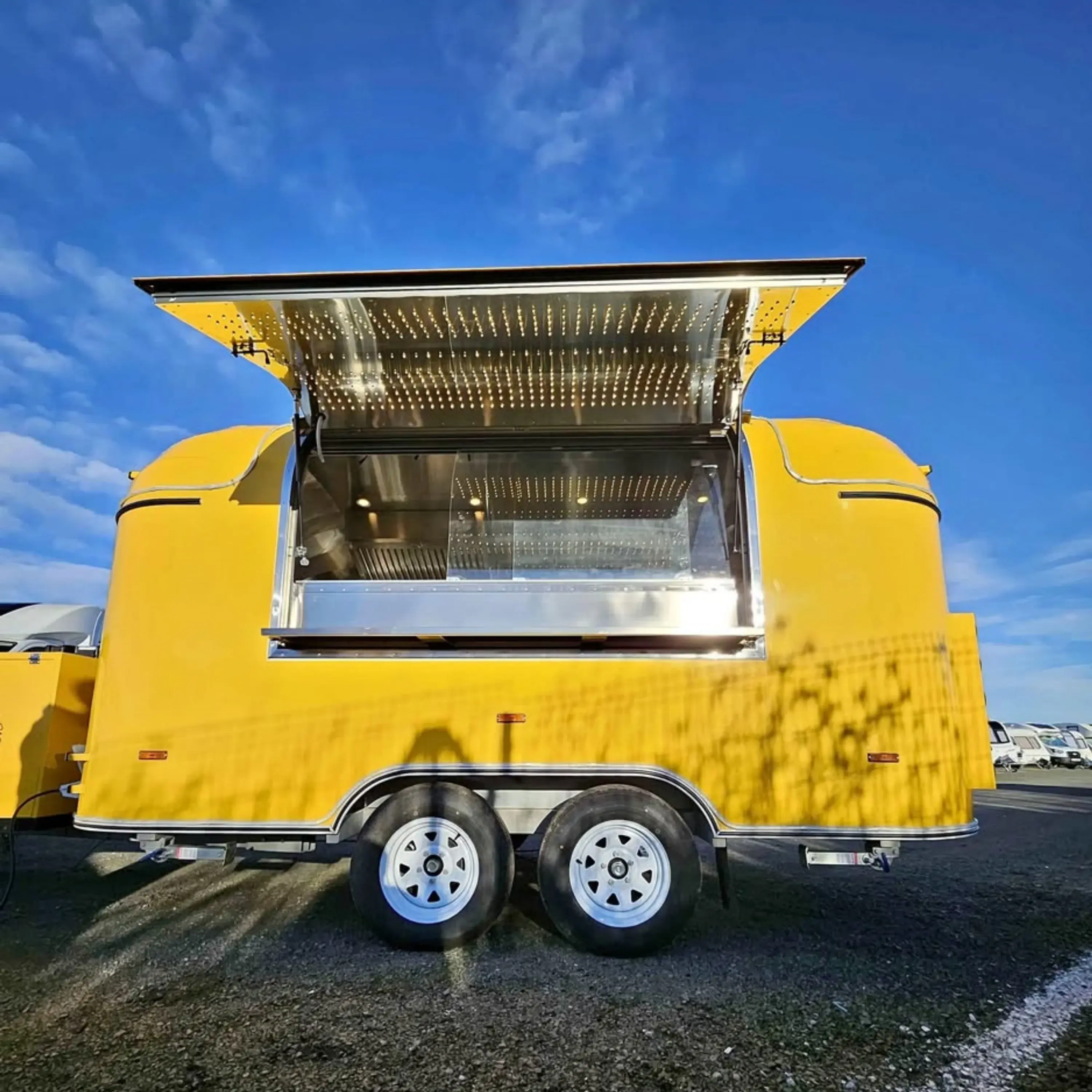 13.1ft Bright Yellow Retro Rounded Food Trailer for Street Food with Dual Axle