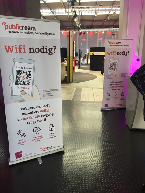 publicroam-roll-up-banner-drukwerk-carmenhuisman.jpg