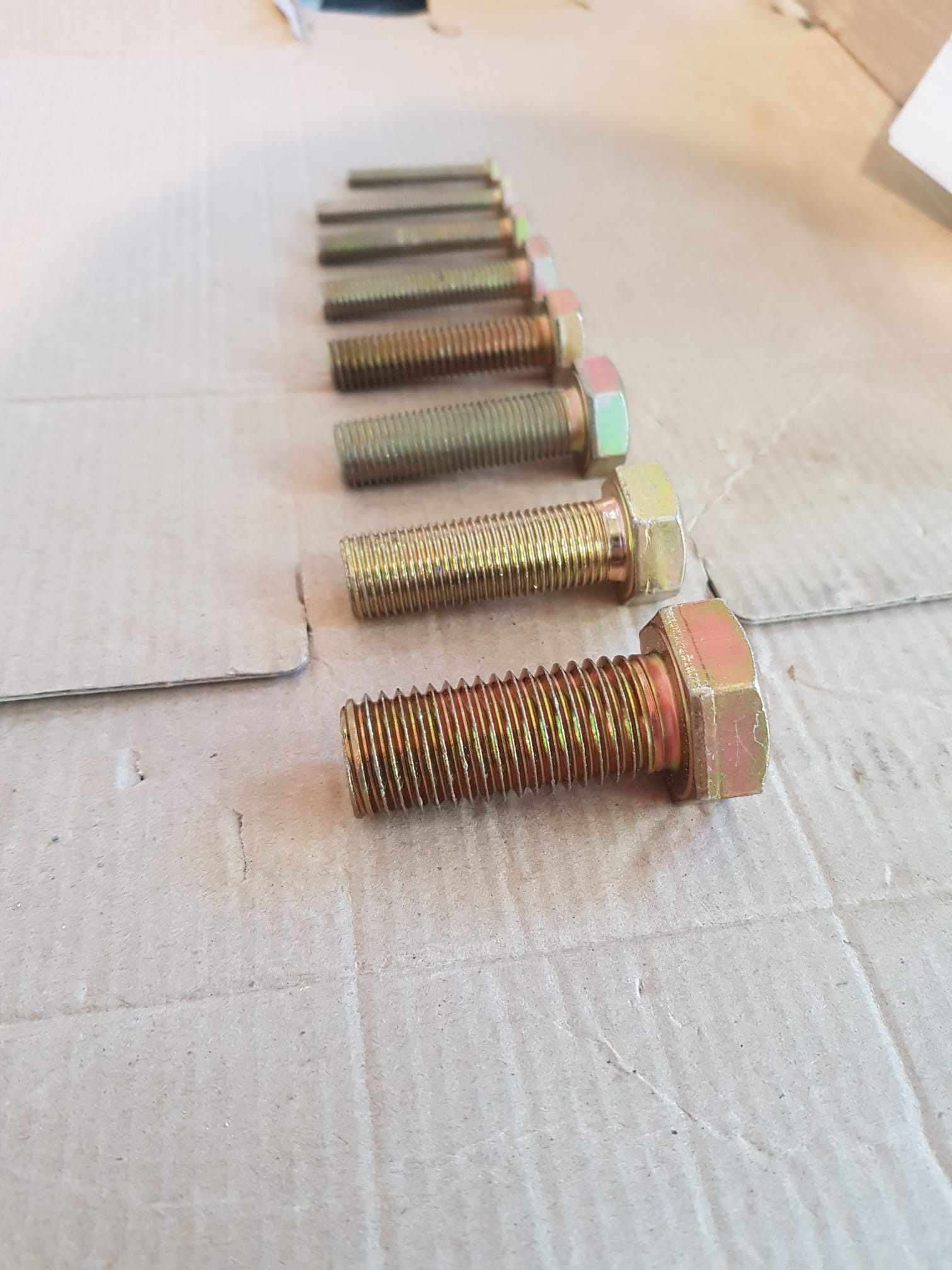 Bulones Milimetricos y Pulgada