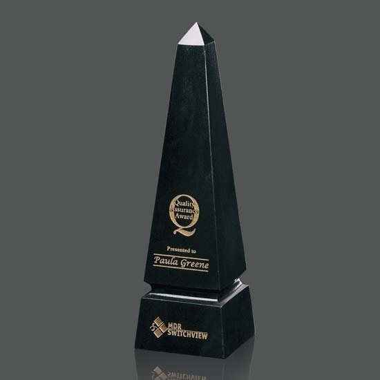 Classique trophée d'argent avec des poignées Classique trophée d'argent avec des poignées