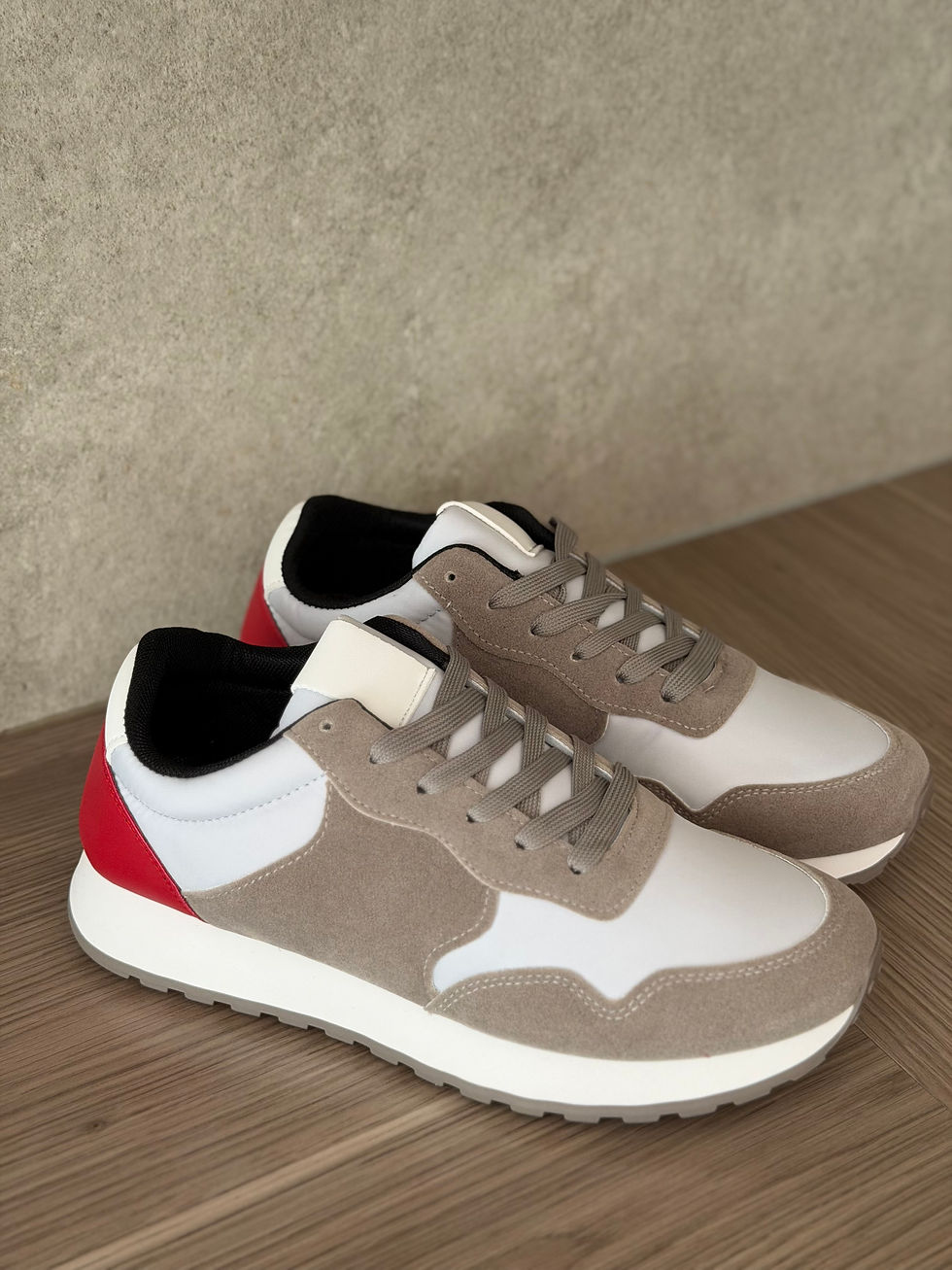 Miniatyrbilde: Urban Classic Sneakers – Beige