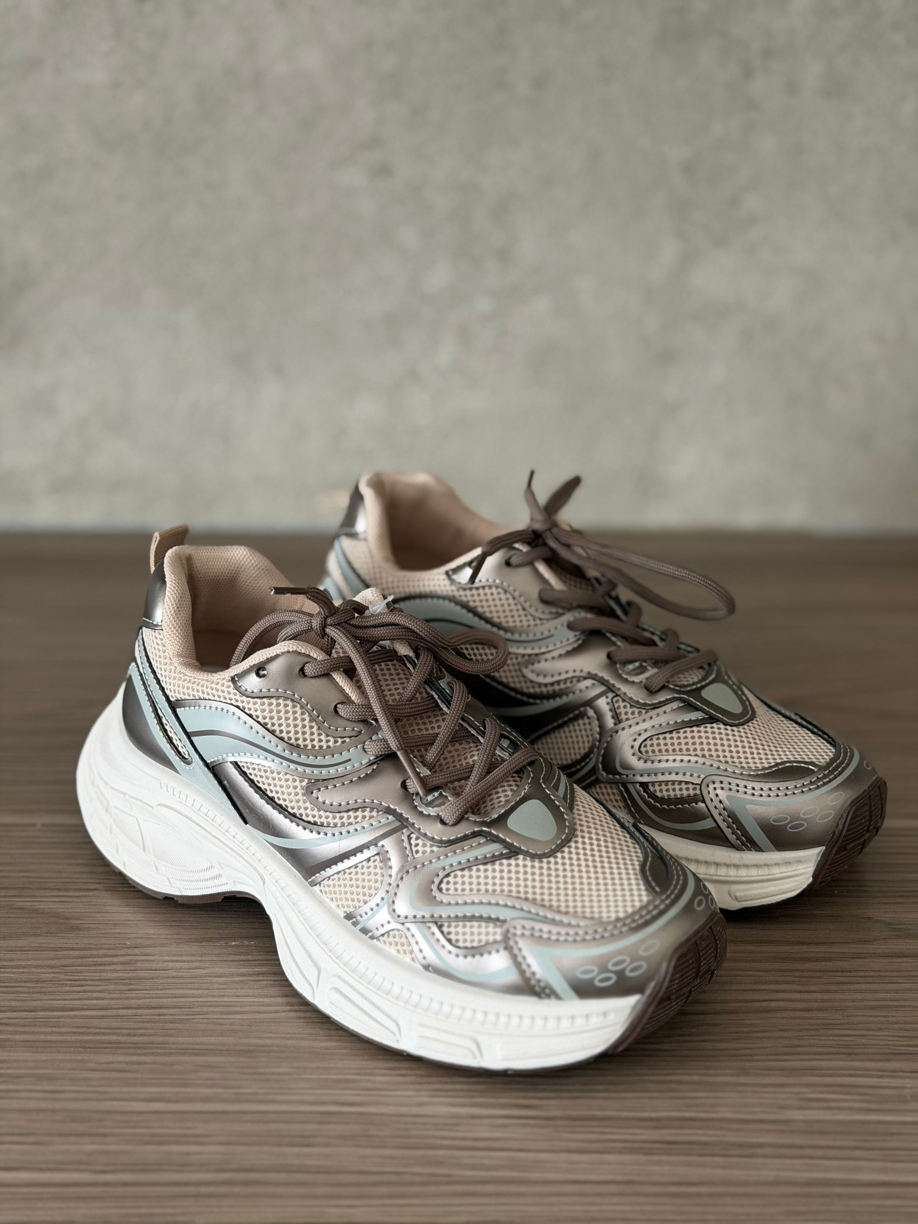 TrendChunk Sneakers