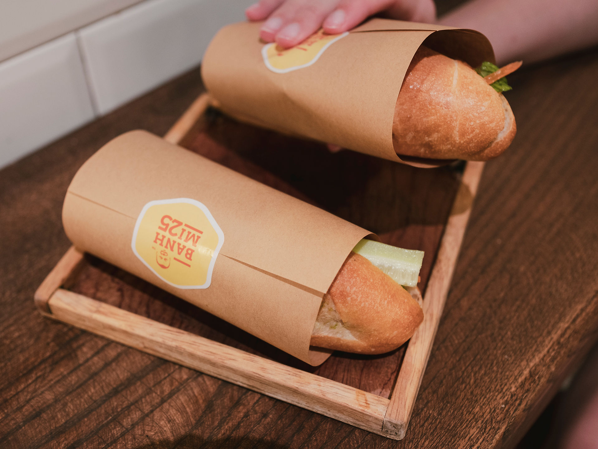 traditionelles, vietnamesisches Sandwich namens "Banh Mi" (Bánh mì)