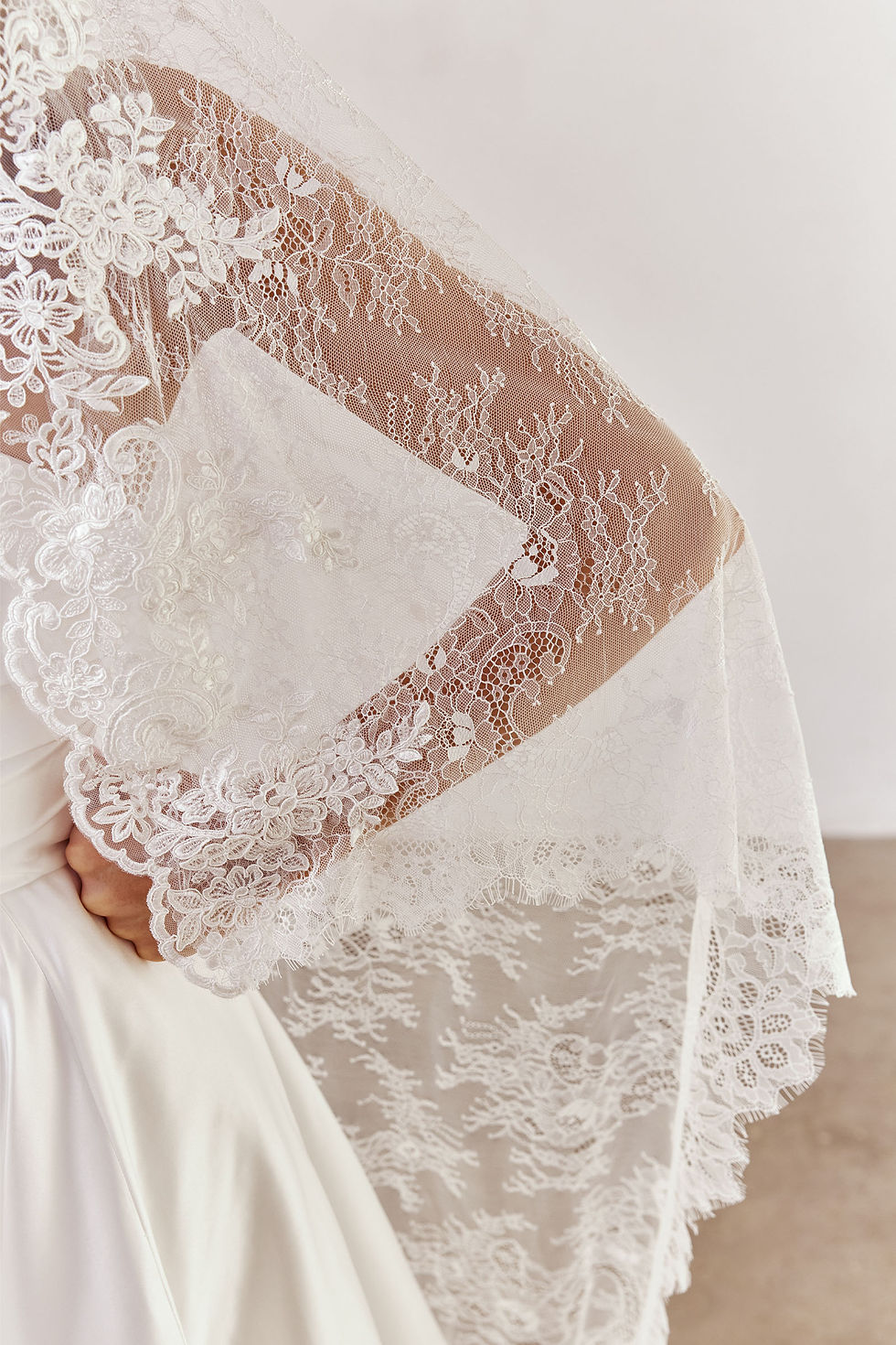 Thumbnail: Alchemy Mantilla Veil