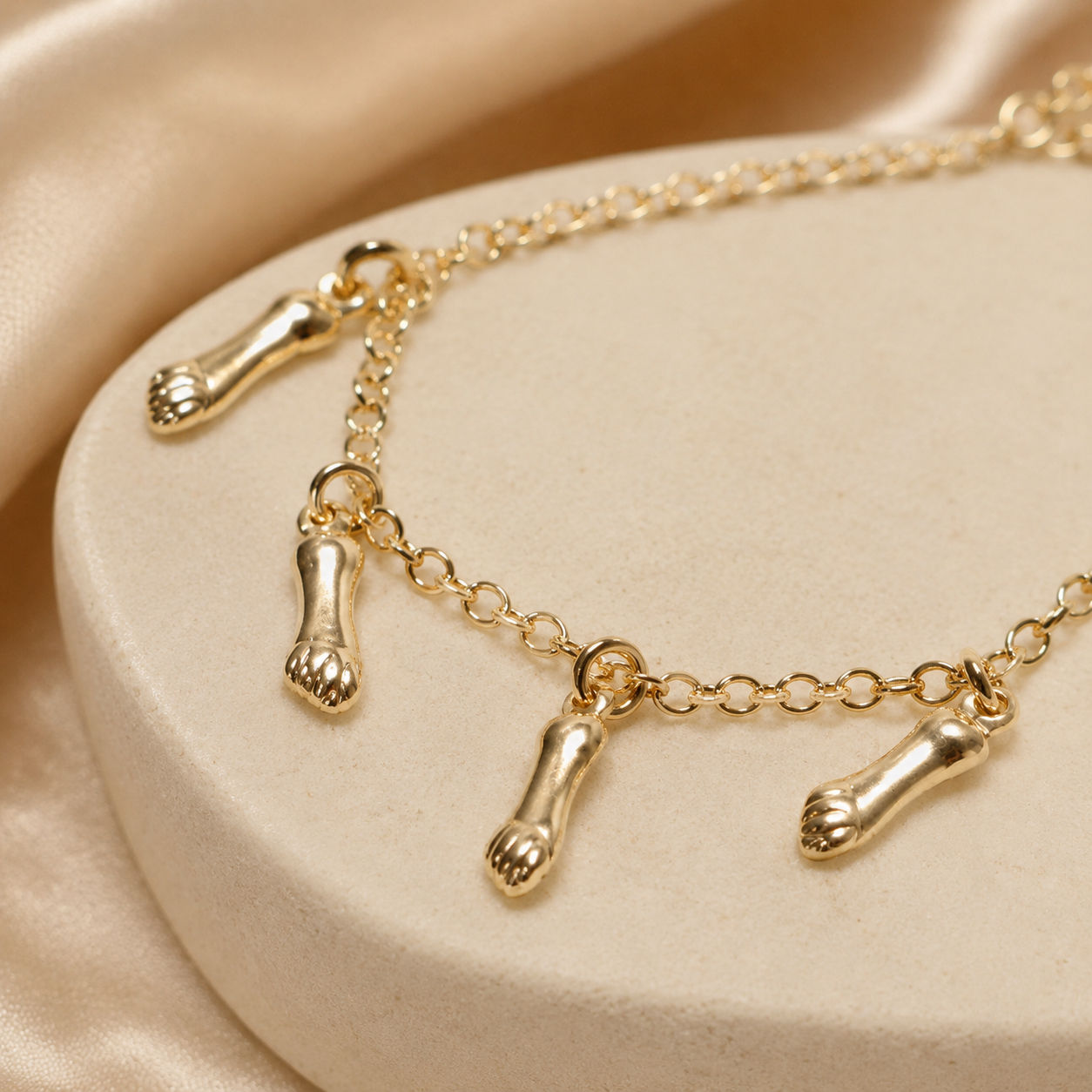 Pulseira Infantil com pingente de figas Folheada a Ouro 18k