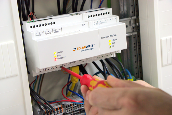 EnergyManager_Installation_closeup_600x400