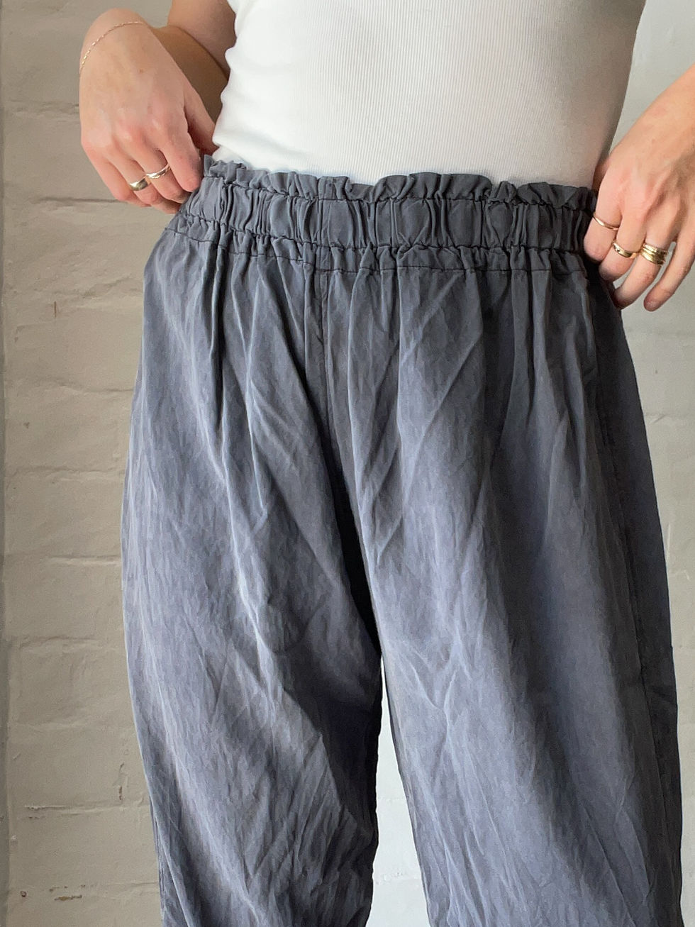 Thumbnail: PRIMNESS Grey Silk Elastic Waist Pants RRP: $330 - Size 12-14