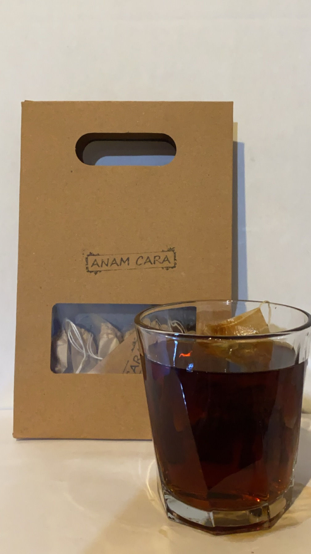 English breakfast tea with chamomile 