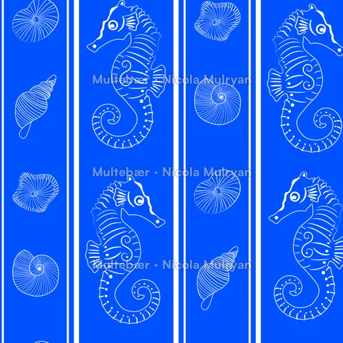 Ocean Garden - Sea Horse – mønsterdesign av Nicola Mulryan, Multebær