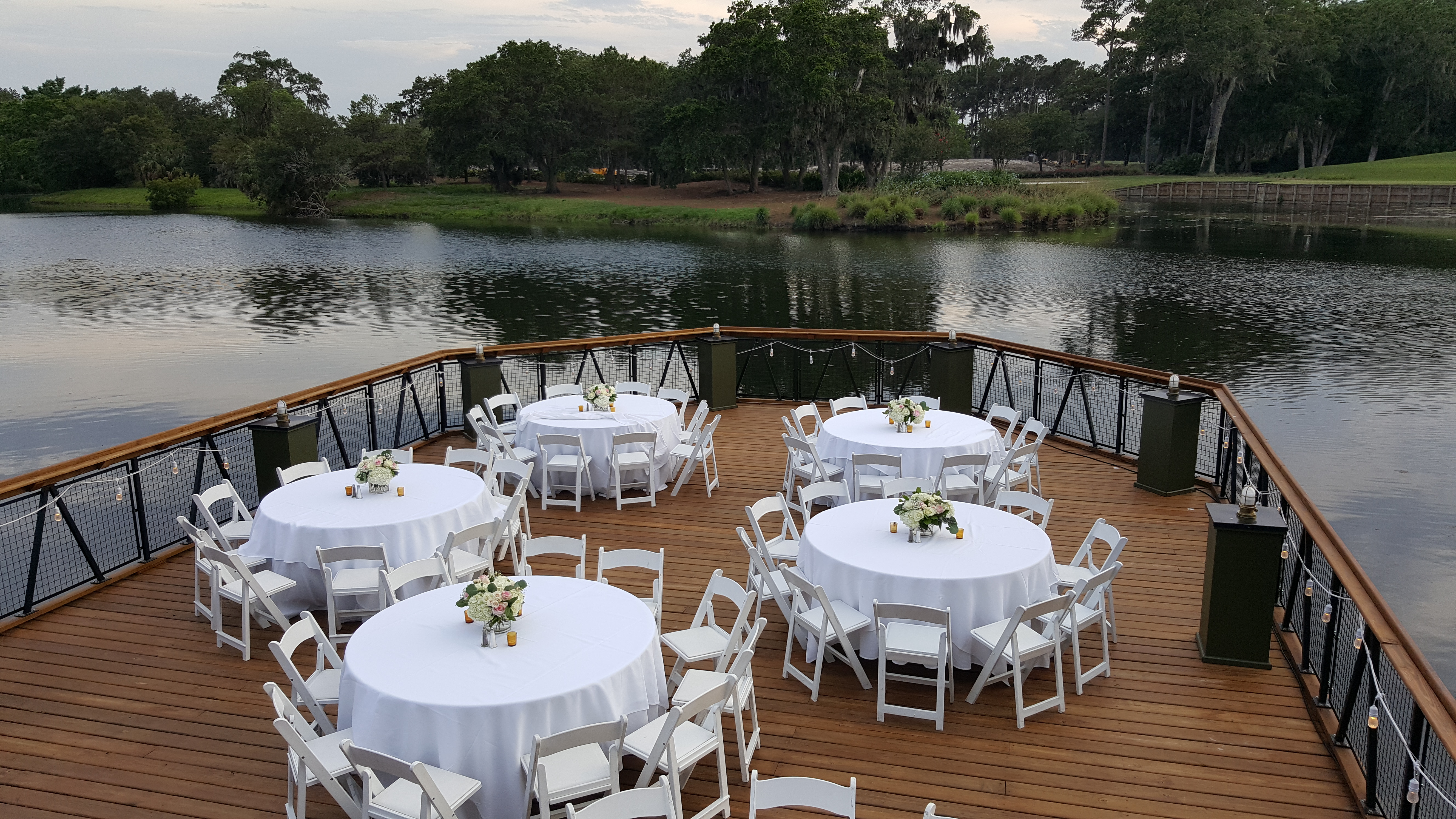 Outside Setting Sawgrass