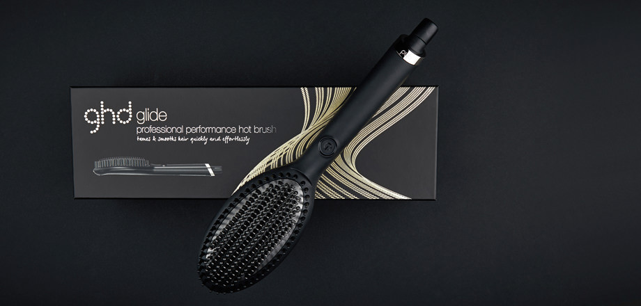 Cats Whiskers hair GHD Glide hot brush
