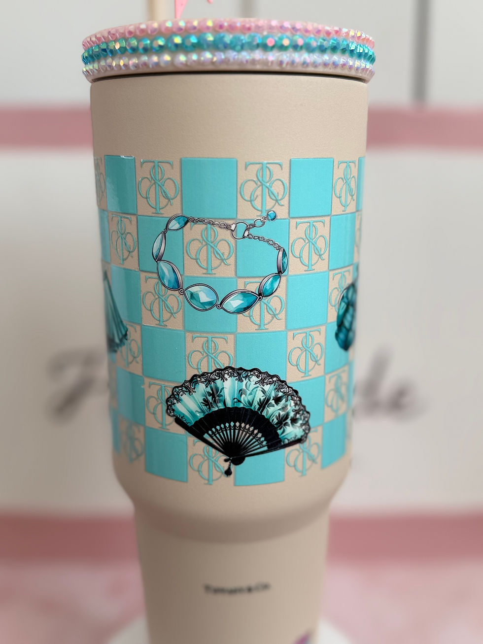 Thumbnail: Handled 40oz Insulated Travel Cup