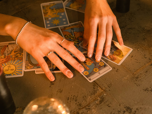 Cartomanzia o tarologia?