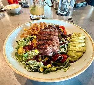 Art & Central SRQ4.webp