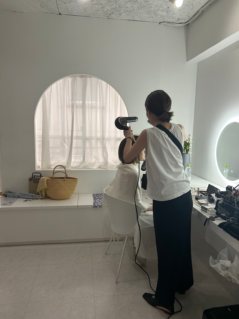 まずは、1カット目のヘアメイク😊