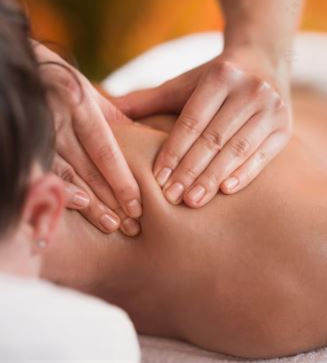 neck back and shoulders massage. masaje espalda y cuello. masaje relajante malaga
