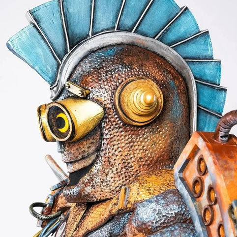 Steampunk-Helm mit blauem Kamm, goldener Brille und industriellen Details.