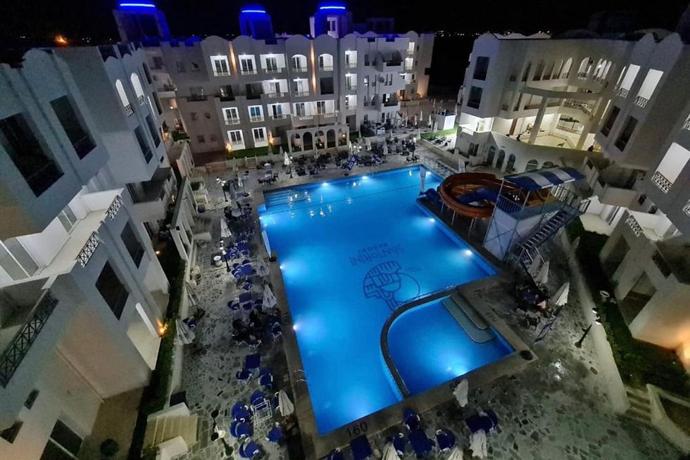 شاليه ٢ غرفة إعادة بيع بقرية سانتوريني الساحل الشمالي من شركة آباتشي للإستثمار و التنمية العمرانية