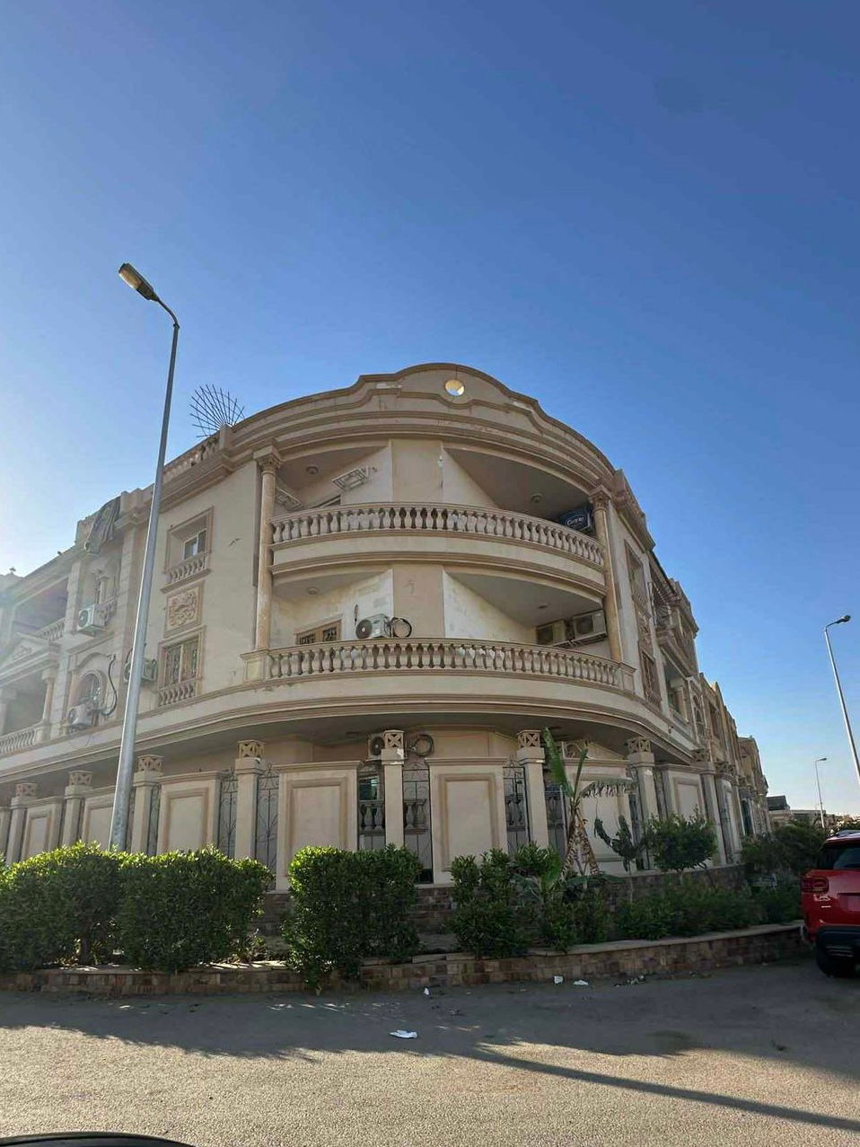 دوبلكس ٣ غرف إعادة بيع بمنطقة البنفسج ١٢ التجمع الأول