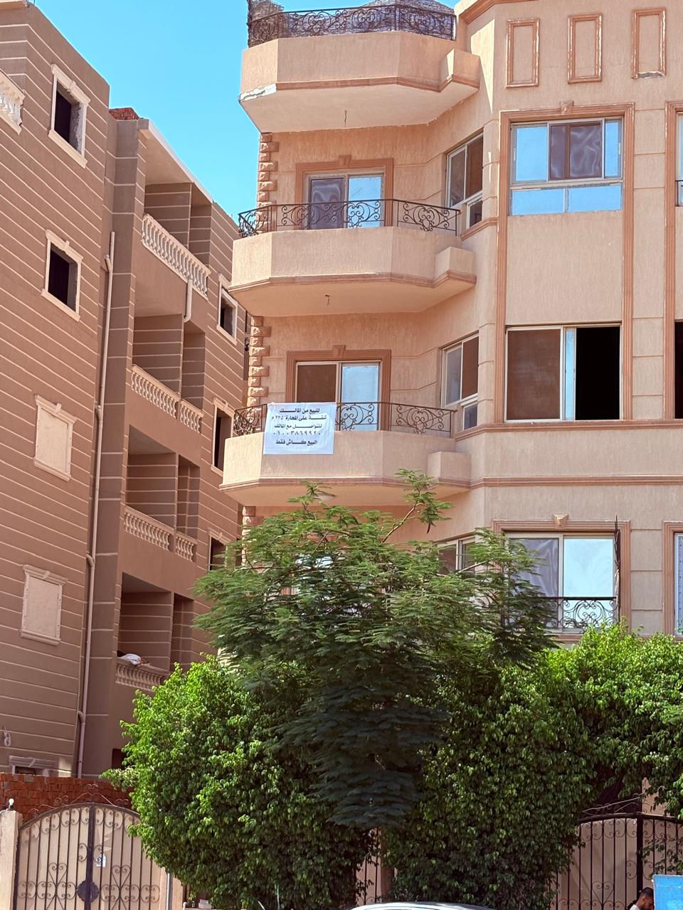 شقة ٣ غرف إعادة بيع بمدينة الشروق المنطقة التاسعة المجاورة الثالثة