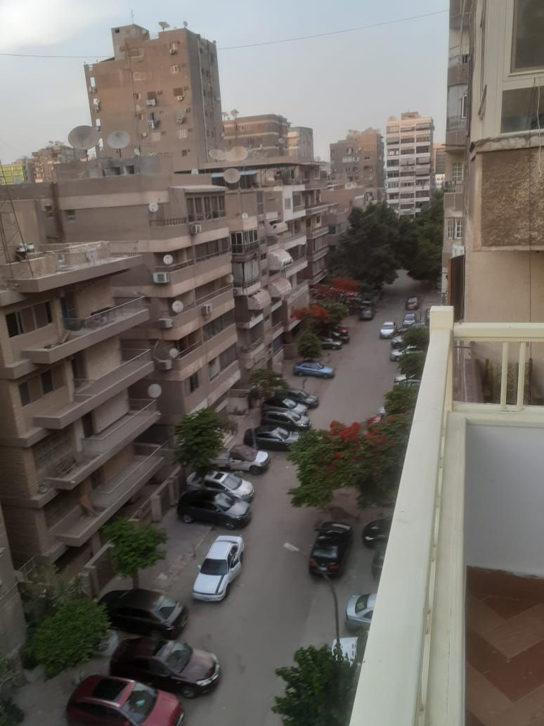 شقة ٣ غرف إعادة بيع بالحي السابع مدينة نصر