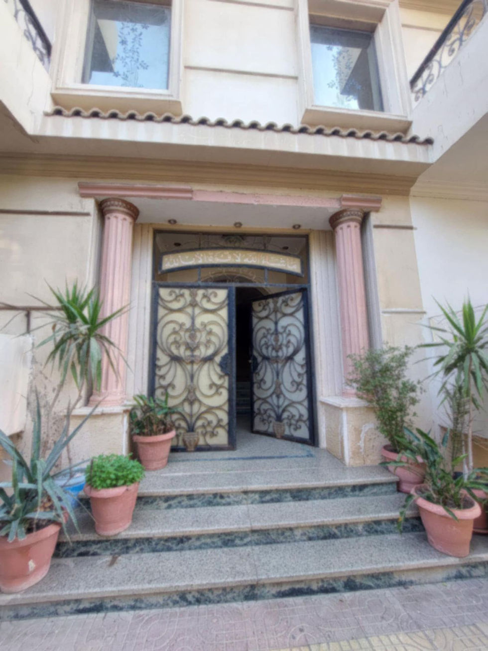 شقة ٣ غرف إعادة بيع بفيلات المنطقة الثالثة التجمع الخامس