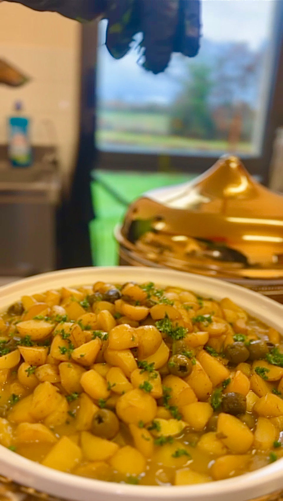 Tajine des pommes de terre, du citron confit et des olives vertes - Dune de Miel Traiteur Le Havre