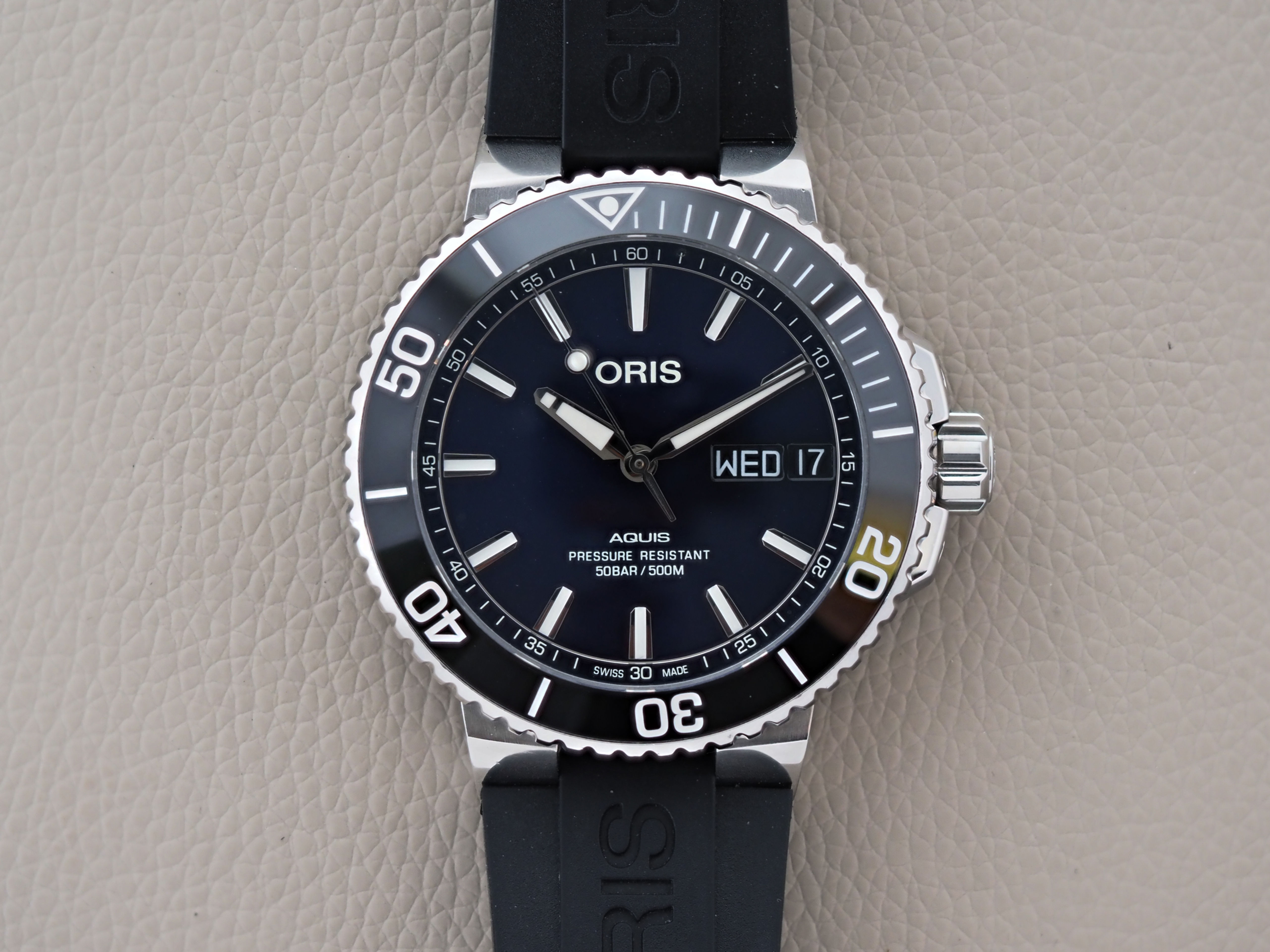 Oris Aquis Big Day Date 45.5mm 01 752 7733 4135 Blue Dial Box Papers