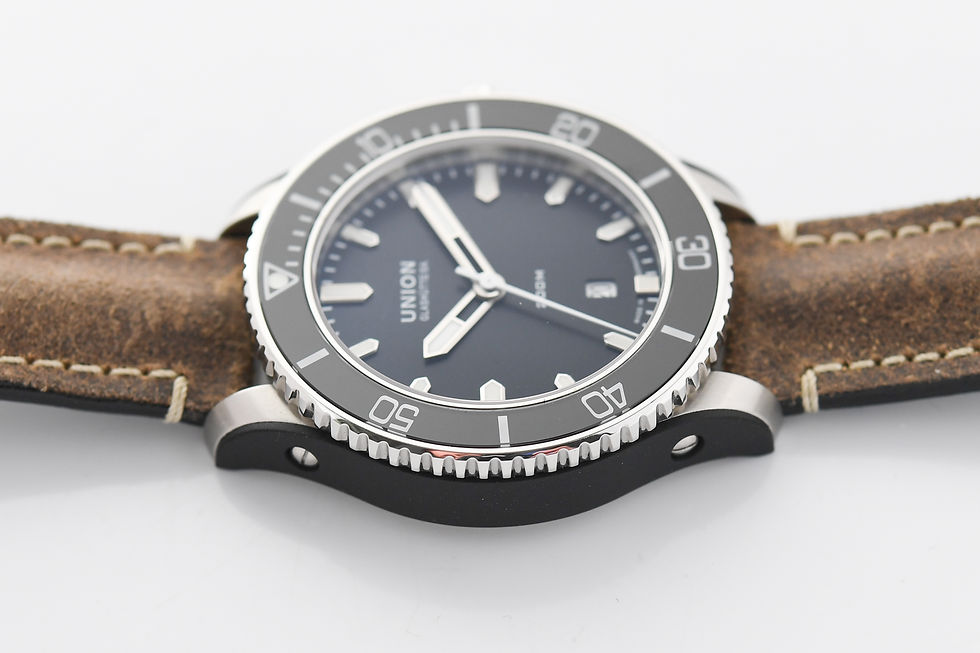 Thumbnail: Union Glashutte Belisar Datum Sport Diver 200m Black Dial 2021