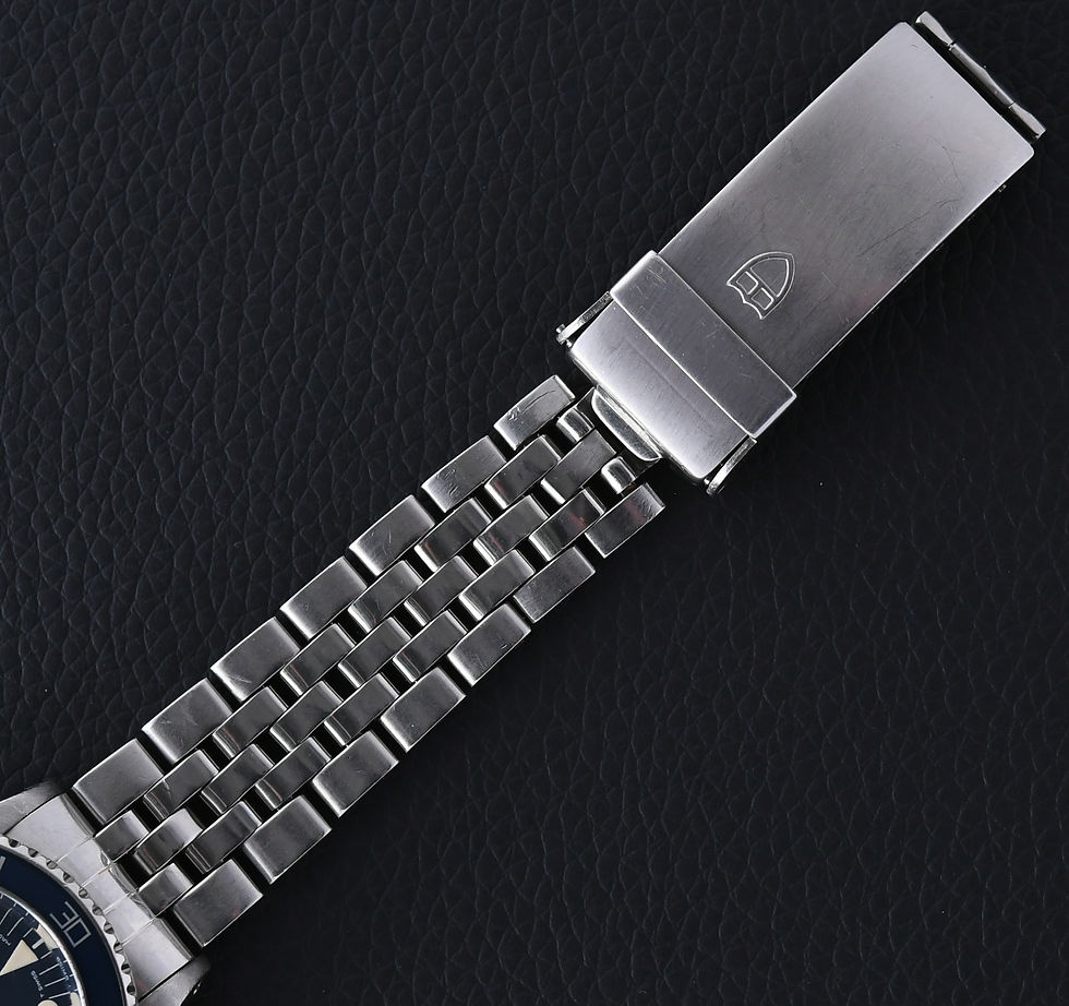 Thumbnail: Tudor Mini Sub 94400 Blue 33mm 1988 with Bracelet