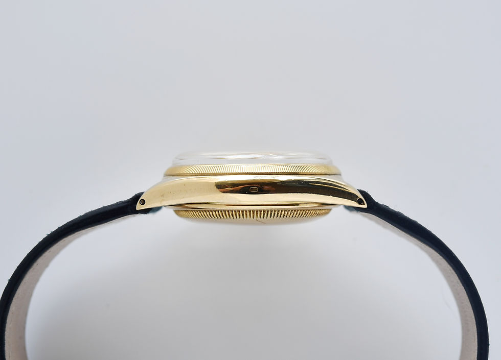 Thumbnail: Rolex Datejust Ovettone 4467 1946 18k Gold