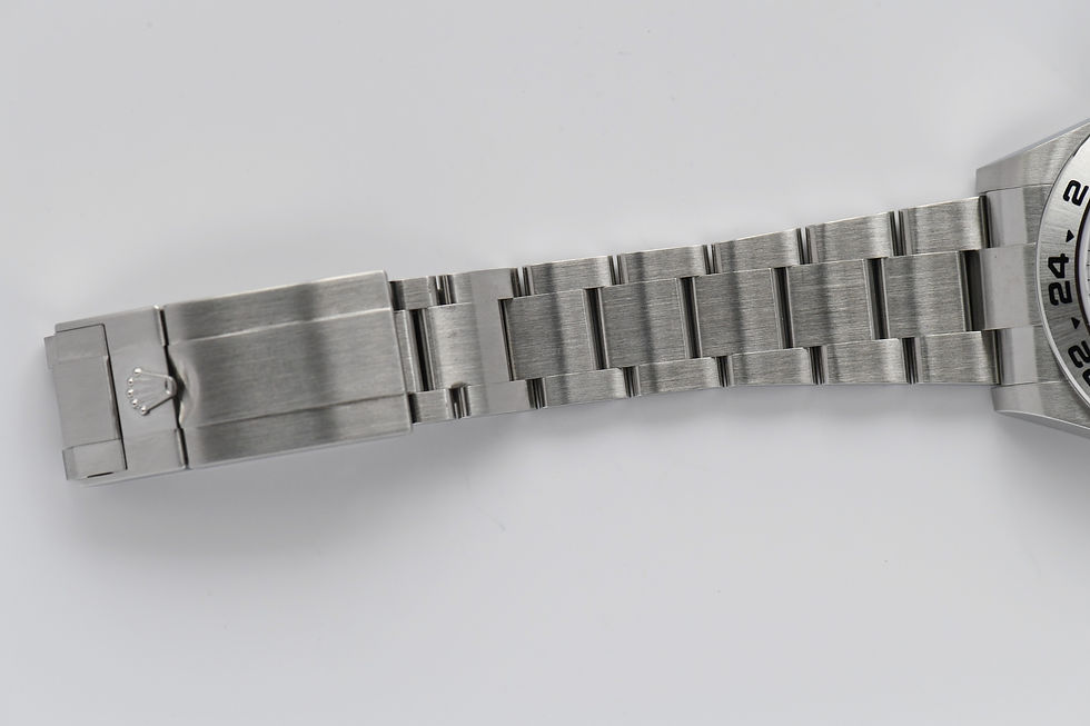 Miniature : Rolex Explorer II 42mm 216570 Cadran Blanc Polaire 2018 Ensemble Complet