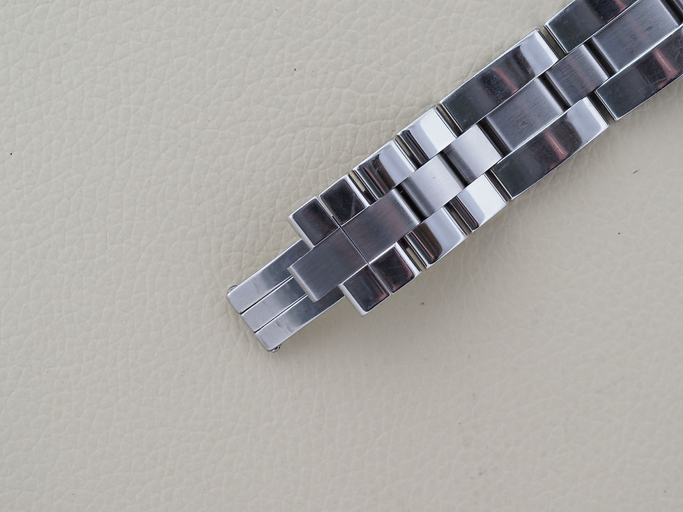 Miniature : Cartier Roadster W62004V3 2510 Black Dial Manual + Warranty 200