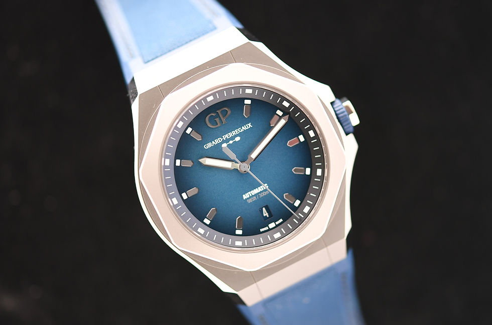 Thumbnail: Girard Perregaux Laureato Titanium Ti230 Box Papers 81070-21-002
