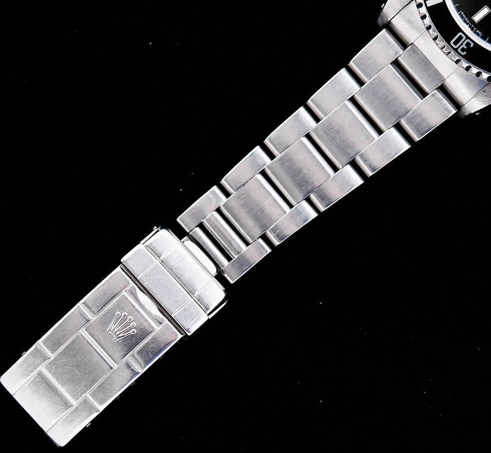 Thumbnail: Rolex Submariner Date 16610 Box Papers 1999