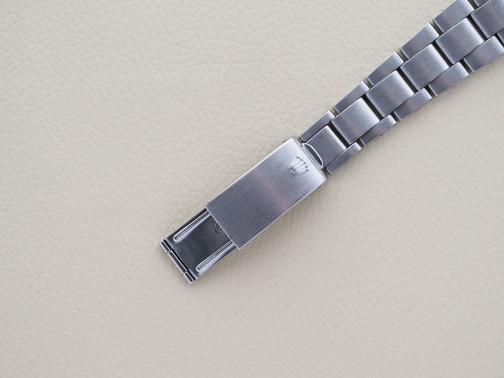 Miniature : Rolex Oyster Perpetual Date 34mm Ref 1500 Silver Dial 1970