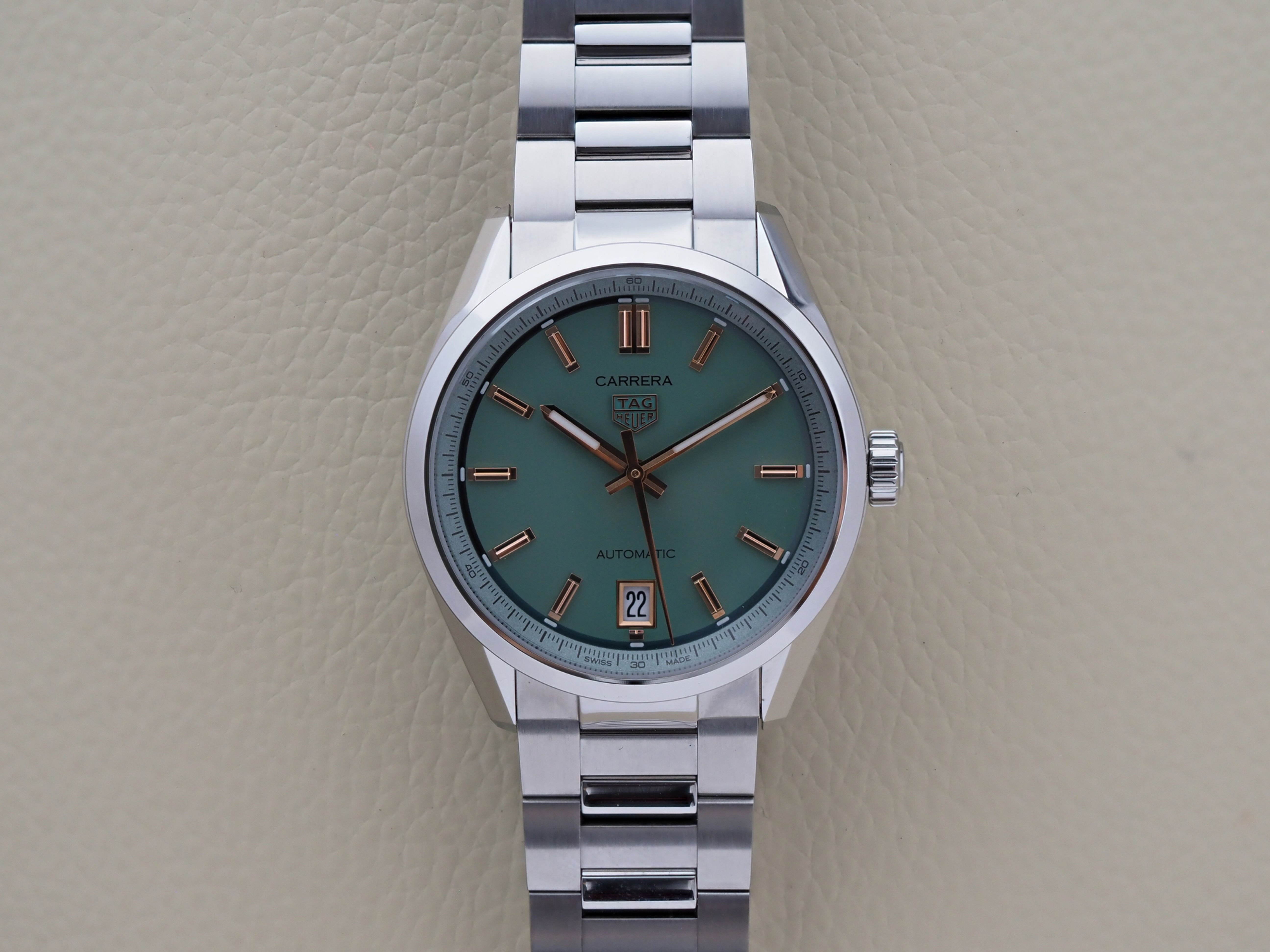 TAG Heuer Carrera Date 36mm WBN2312.BA0001 Green Dial Box Papers NEW