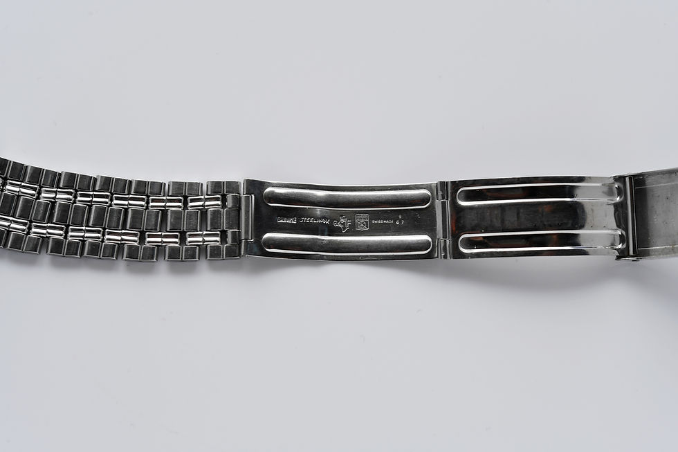 Miniature : Bracelet Universal Geneve Polerouter Date cadran noir GF 1967 révisé
